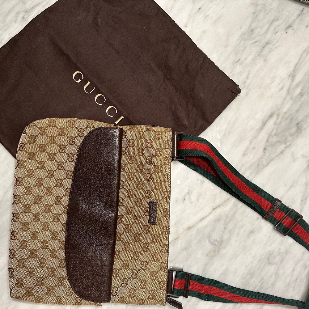 Gucci crossbody bag